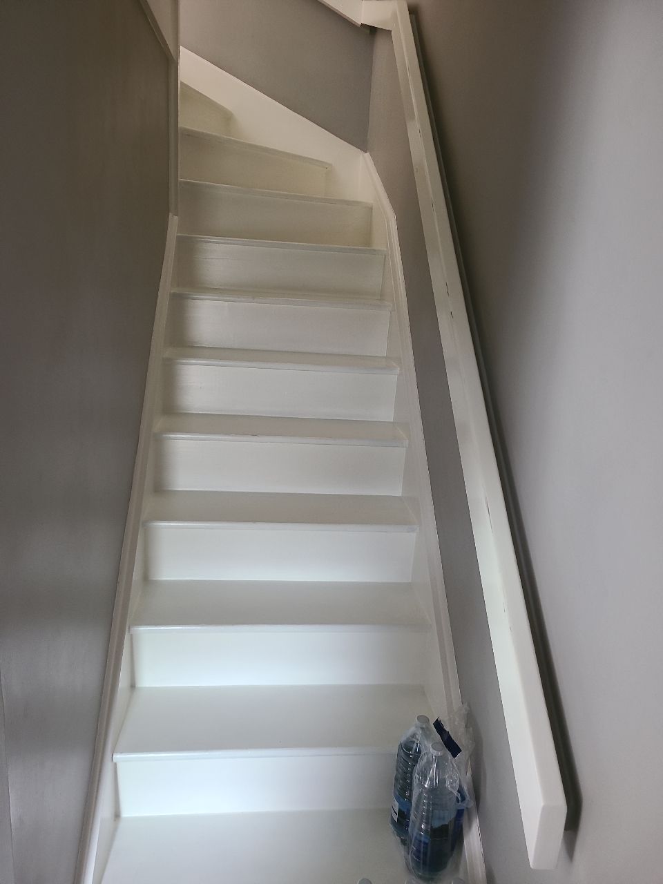 3 Bed End Terraced House, IG8
