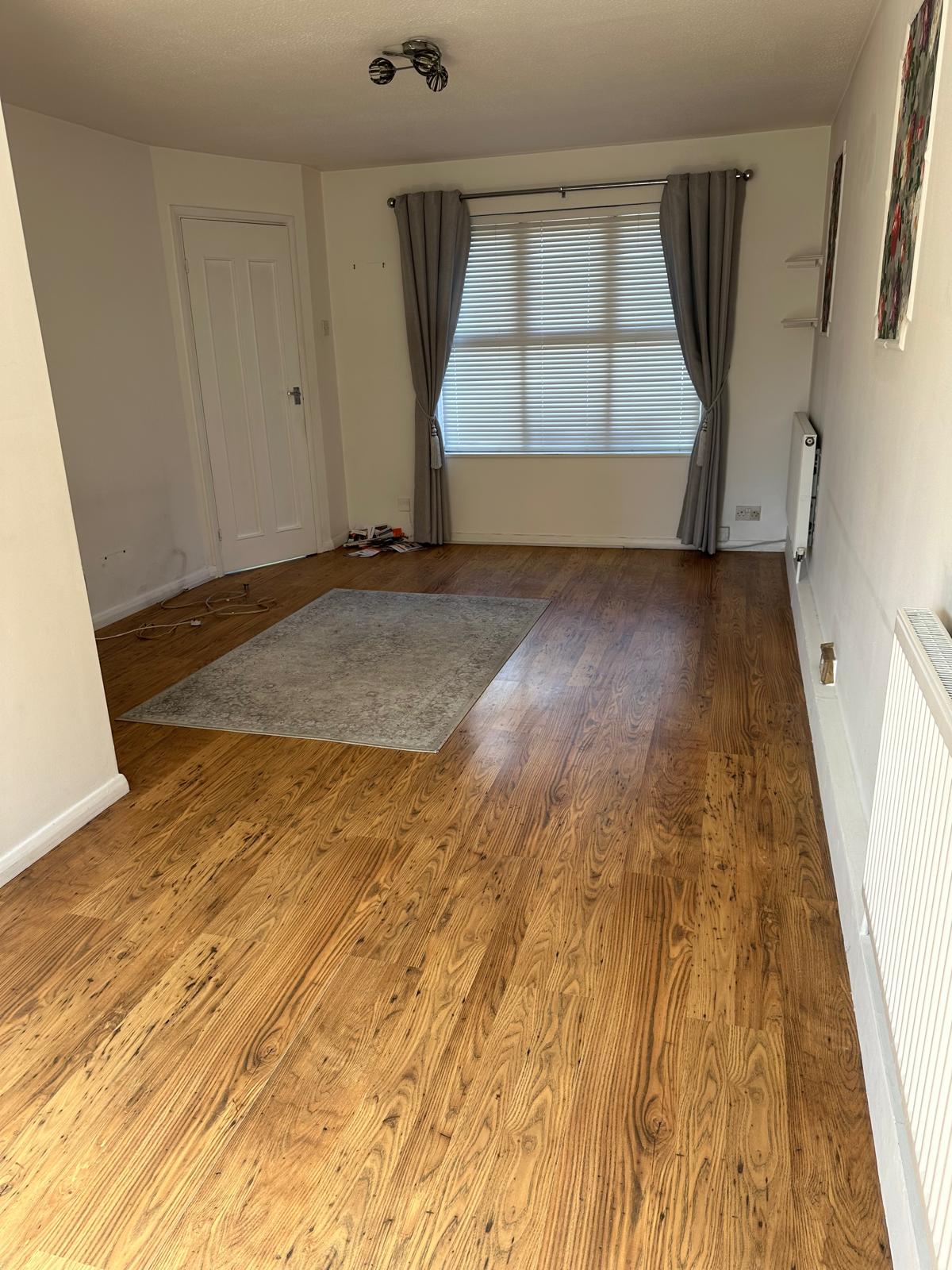 3 Bed End Terraced House, IG8